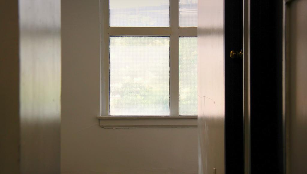 Toronto Central Hotel Room photo